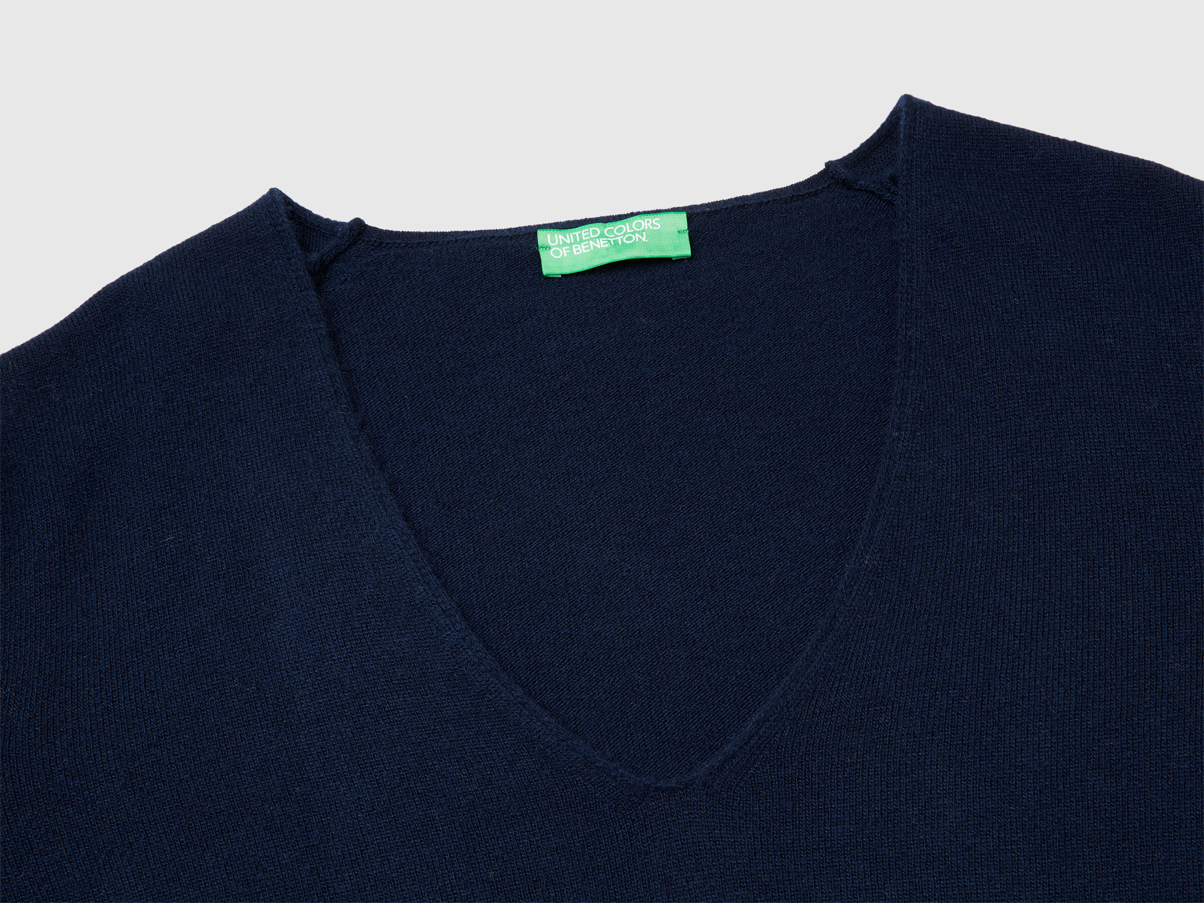 V NECK SWEATER L/S Women image number 6
